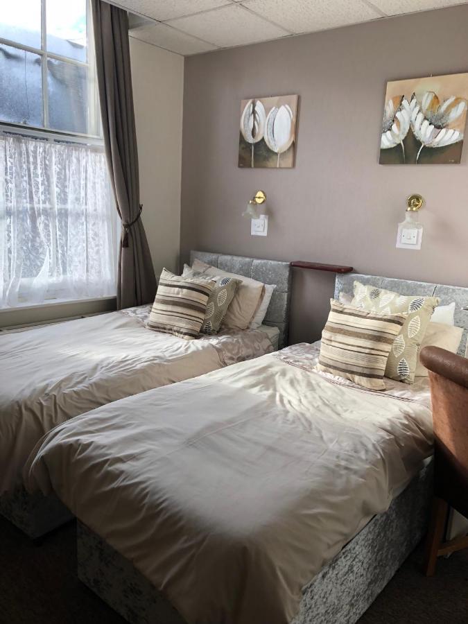 The Crown In Bed & Breakfast Fordingbridge Ngoại thất bức ảnh